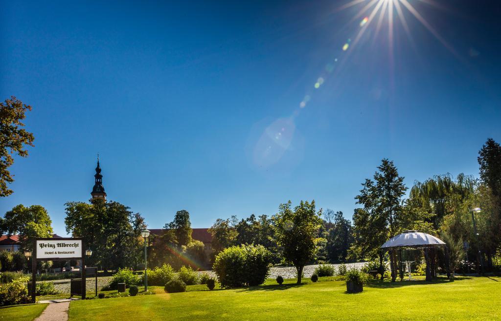 Hotel Prinz Albrecht Нойцелле Экстерьер фото